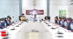 government reviews progress of welfare schemes in dindigul